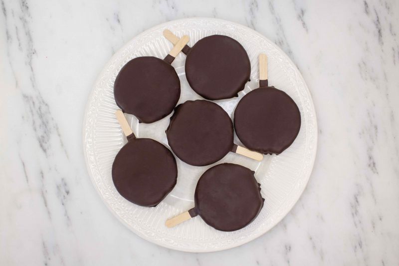 Chocolate Covered Strawberry Ice Cream Cressies - 6 pk